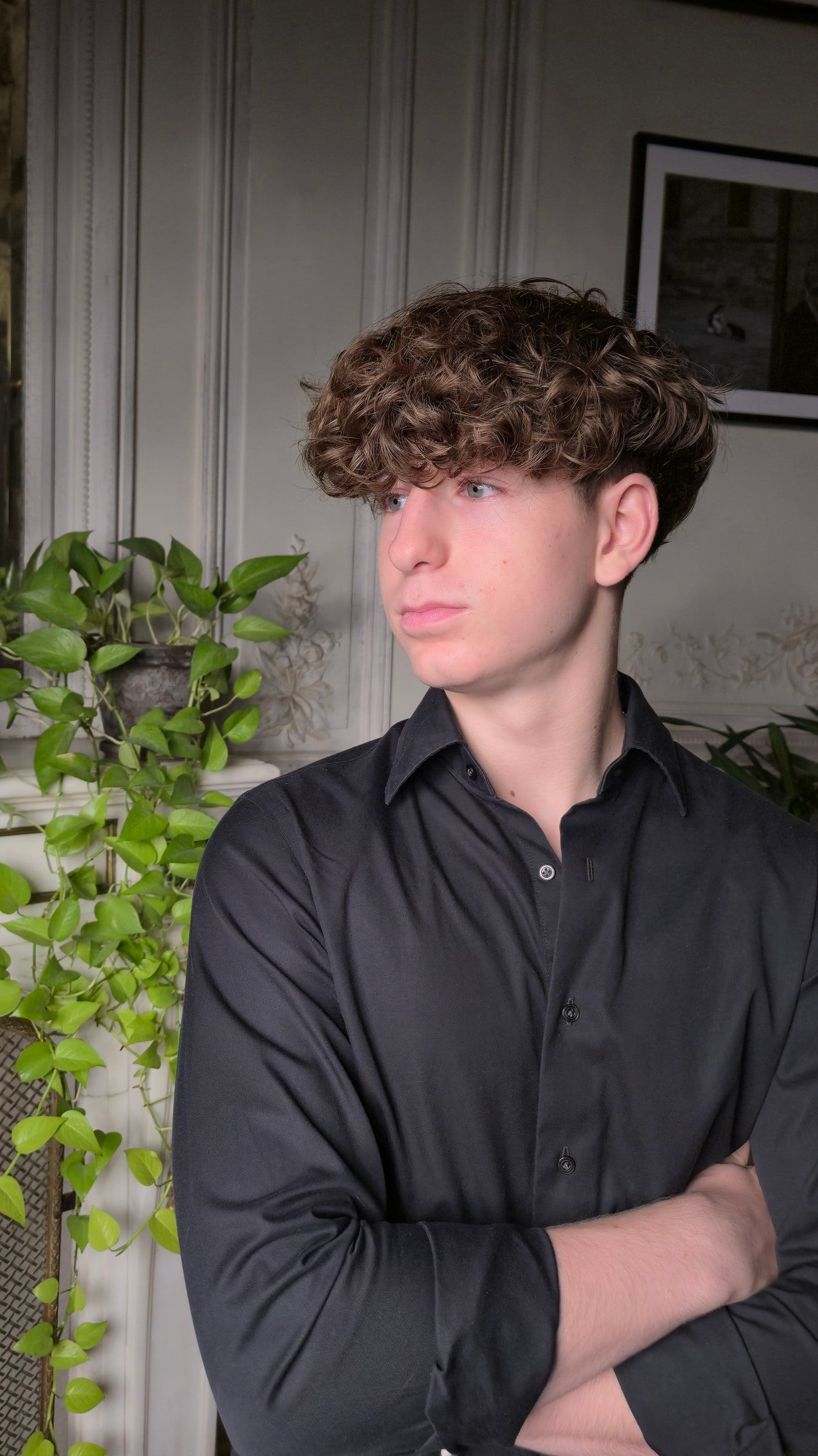 Anton, founder of Alphio Marketing Media, arms crossed
